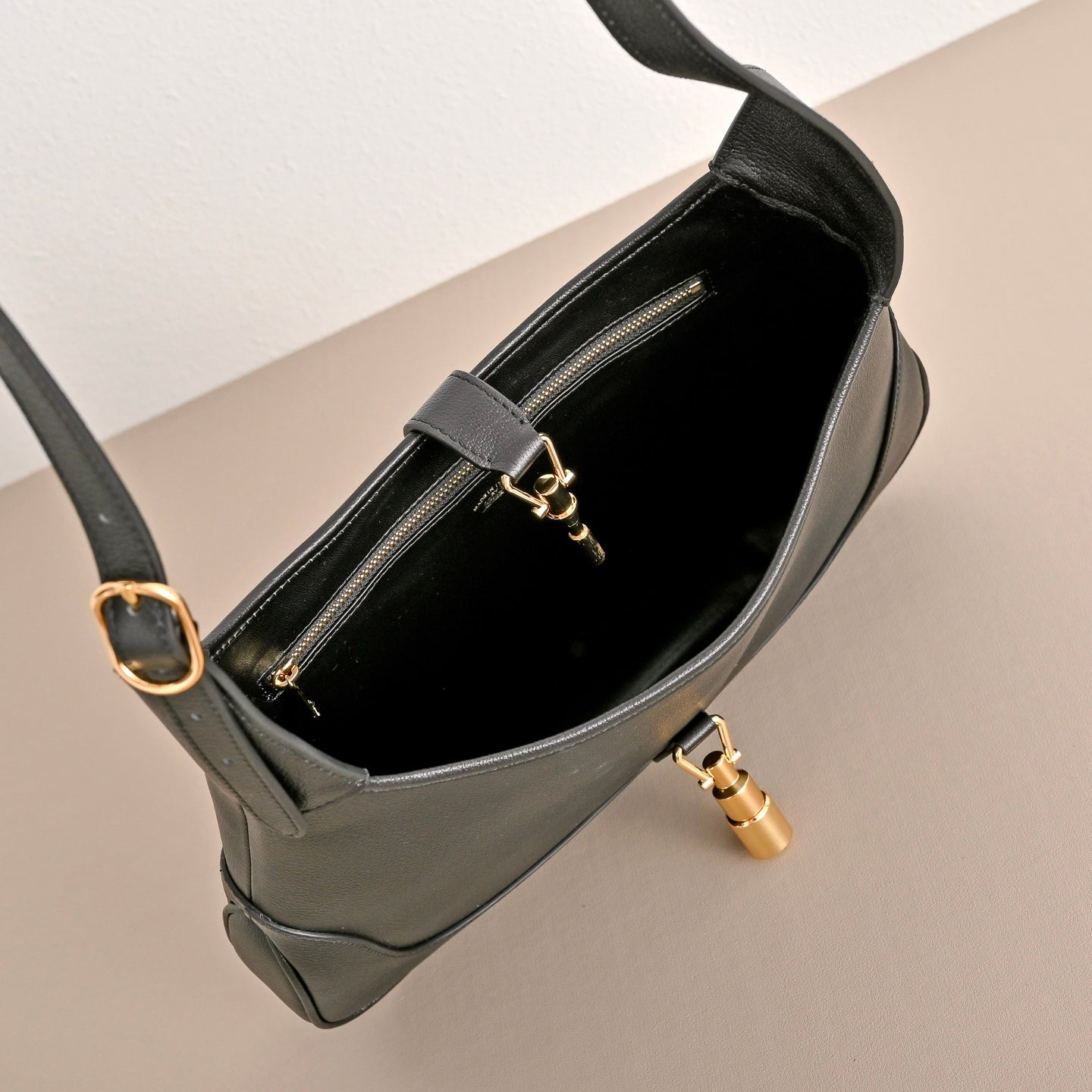 GUCCI Jackie 1961 GG Monogram Shoulder Bag