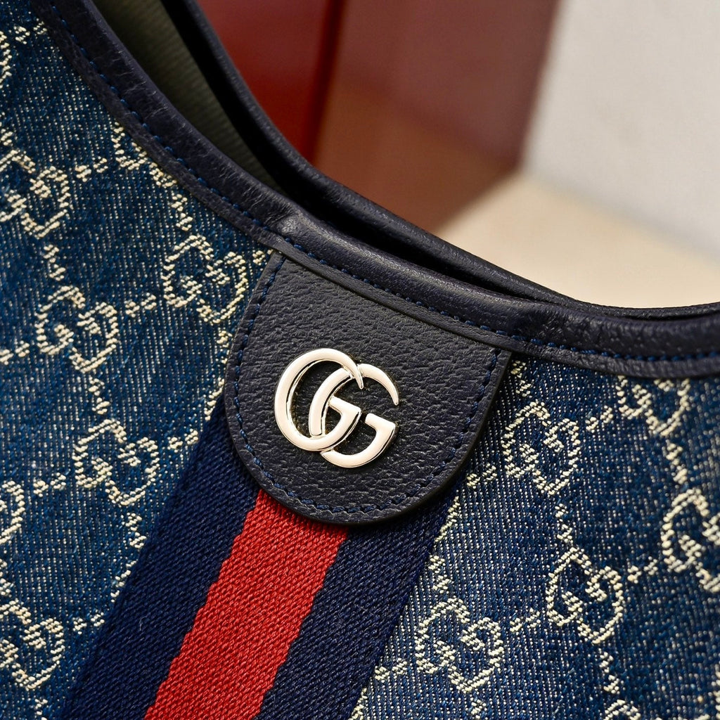 GUCCI Giglio Series Tote Bag