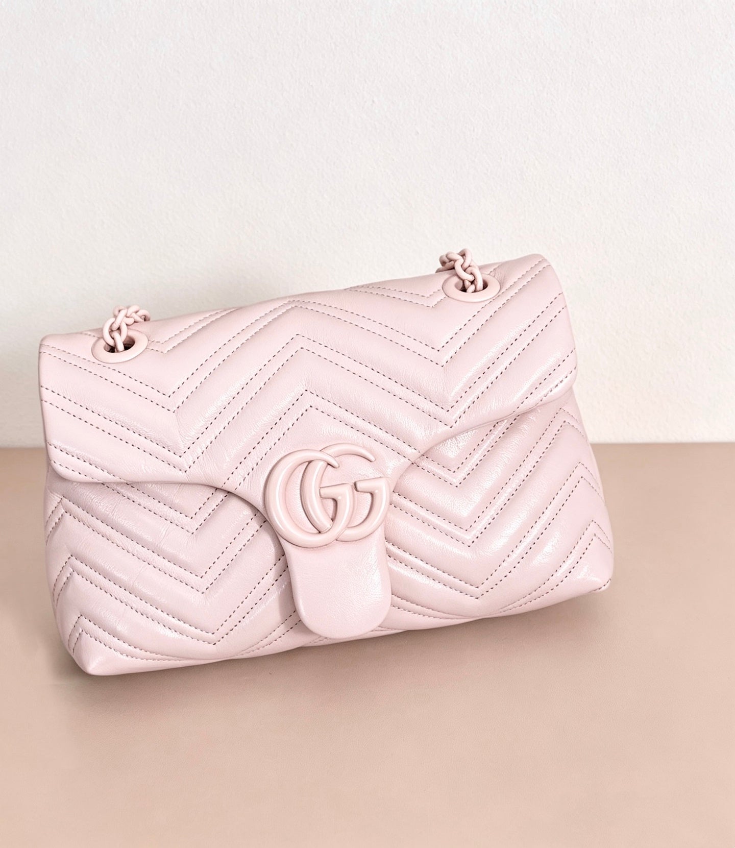 GUCCI GG Marmont Small Shoulder Bag