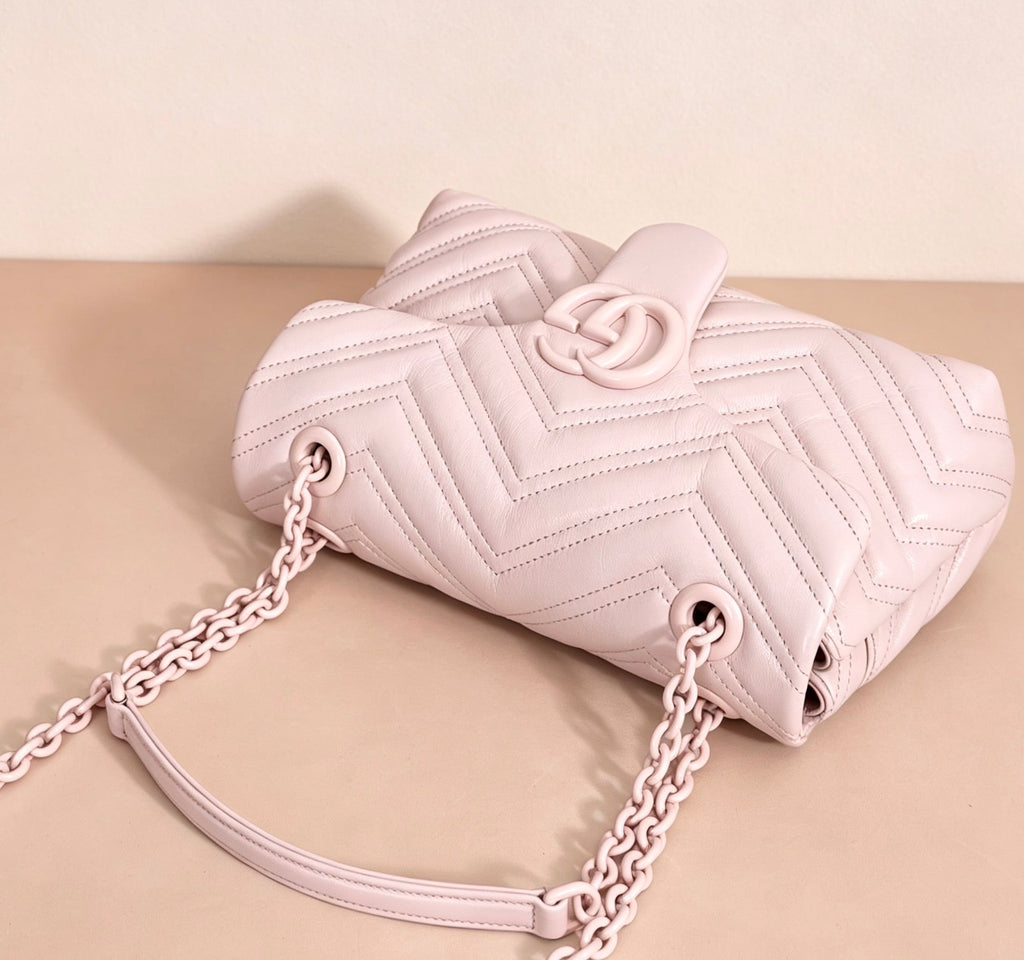 GUCCI GG Marmont Small Shoulder Bag