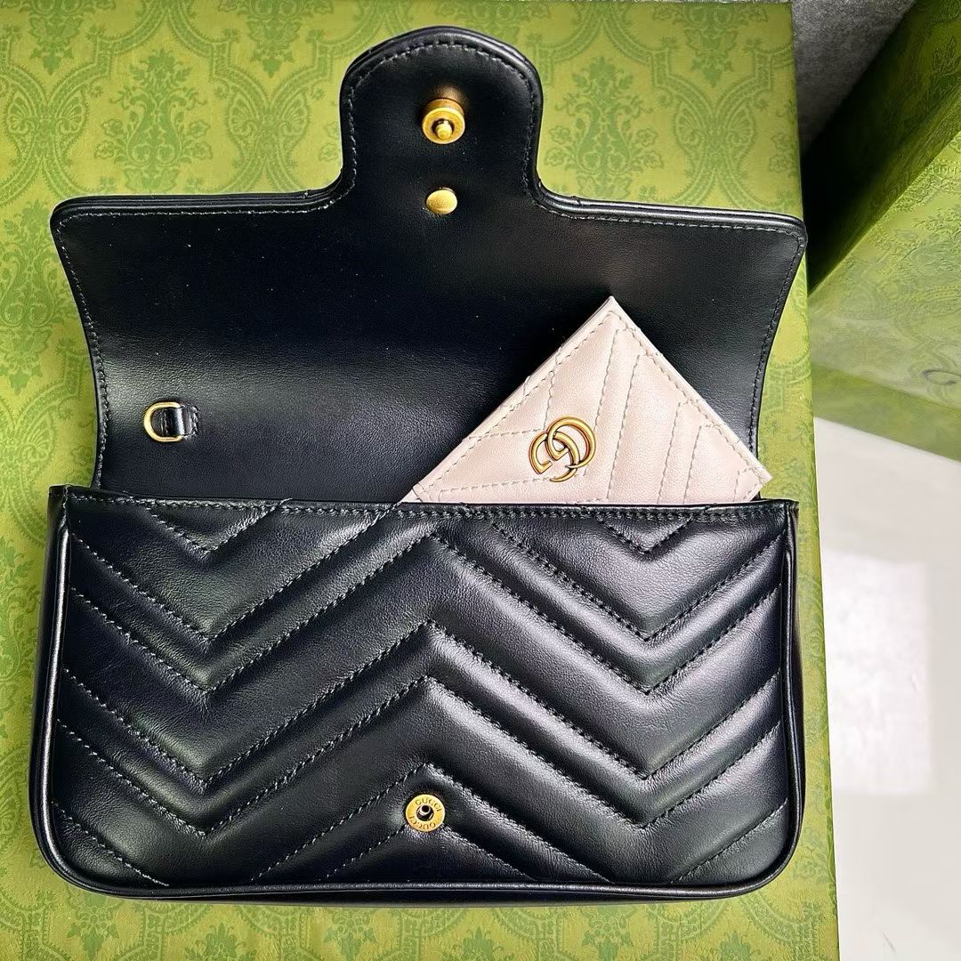 Gucci GG Marmont Mini Chain Wallet Bag