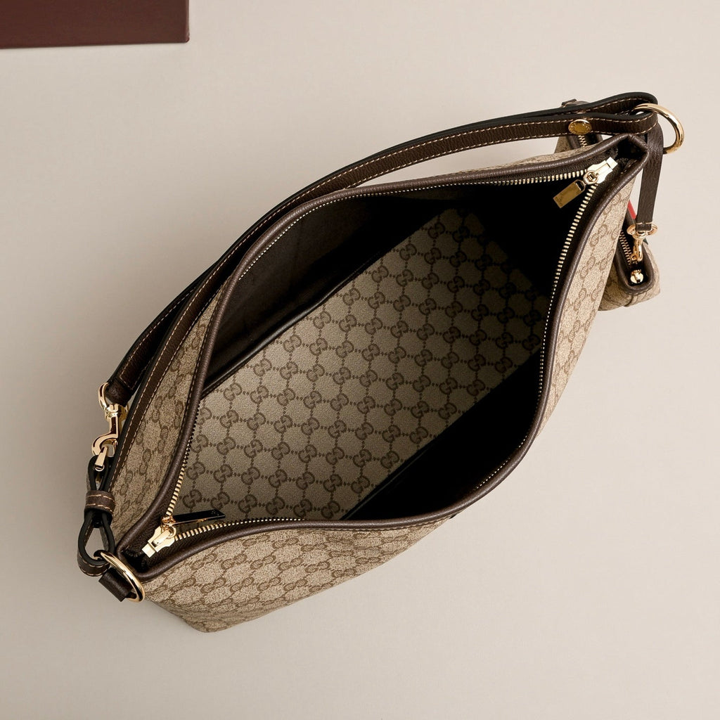 Gucci Essence Hobo Shoulder Bag