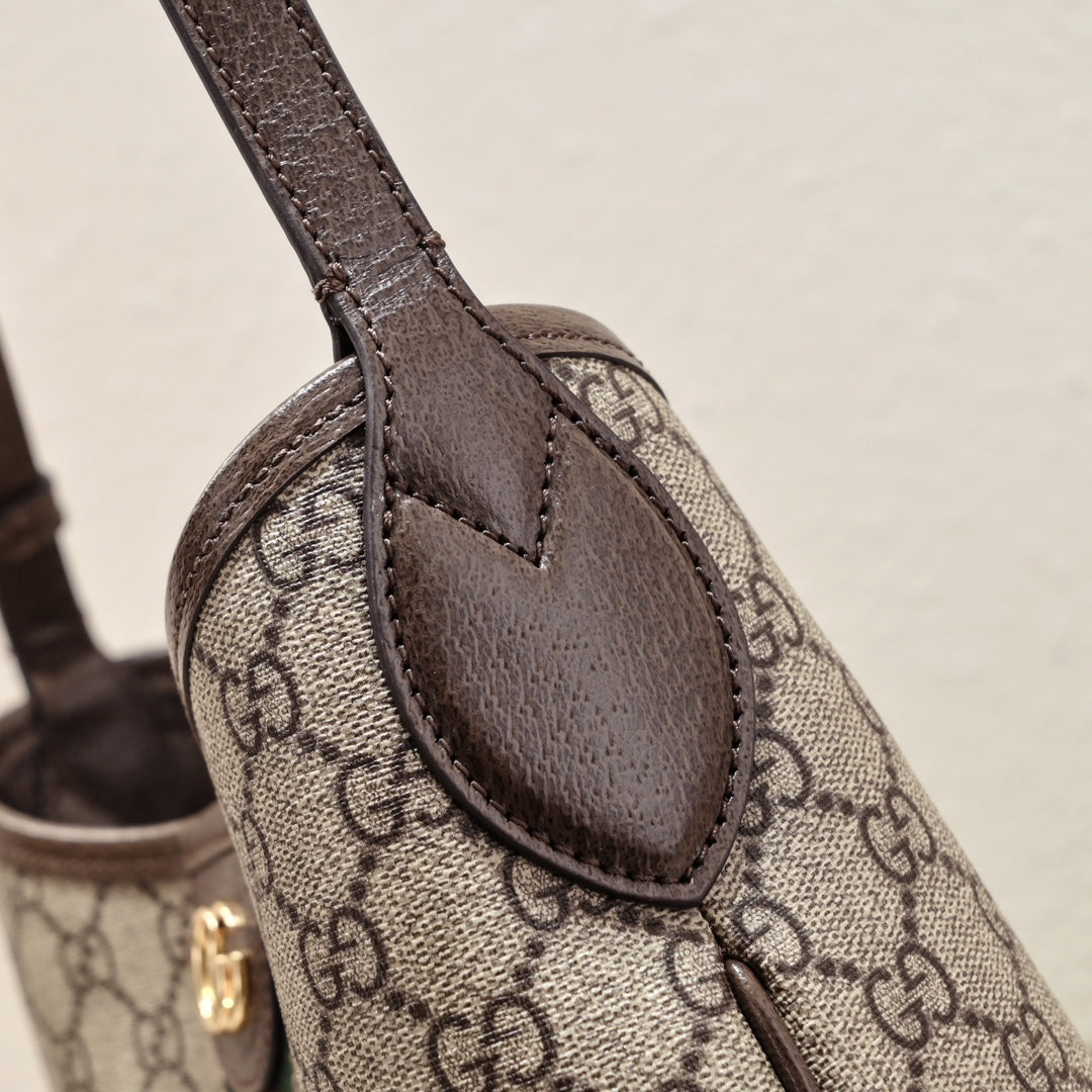 Gucci Ophidia GG Supreme Bucket Bag
