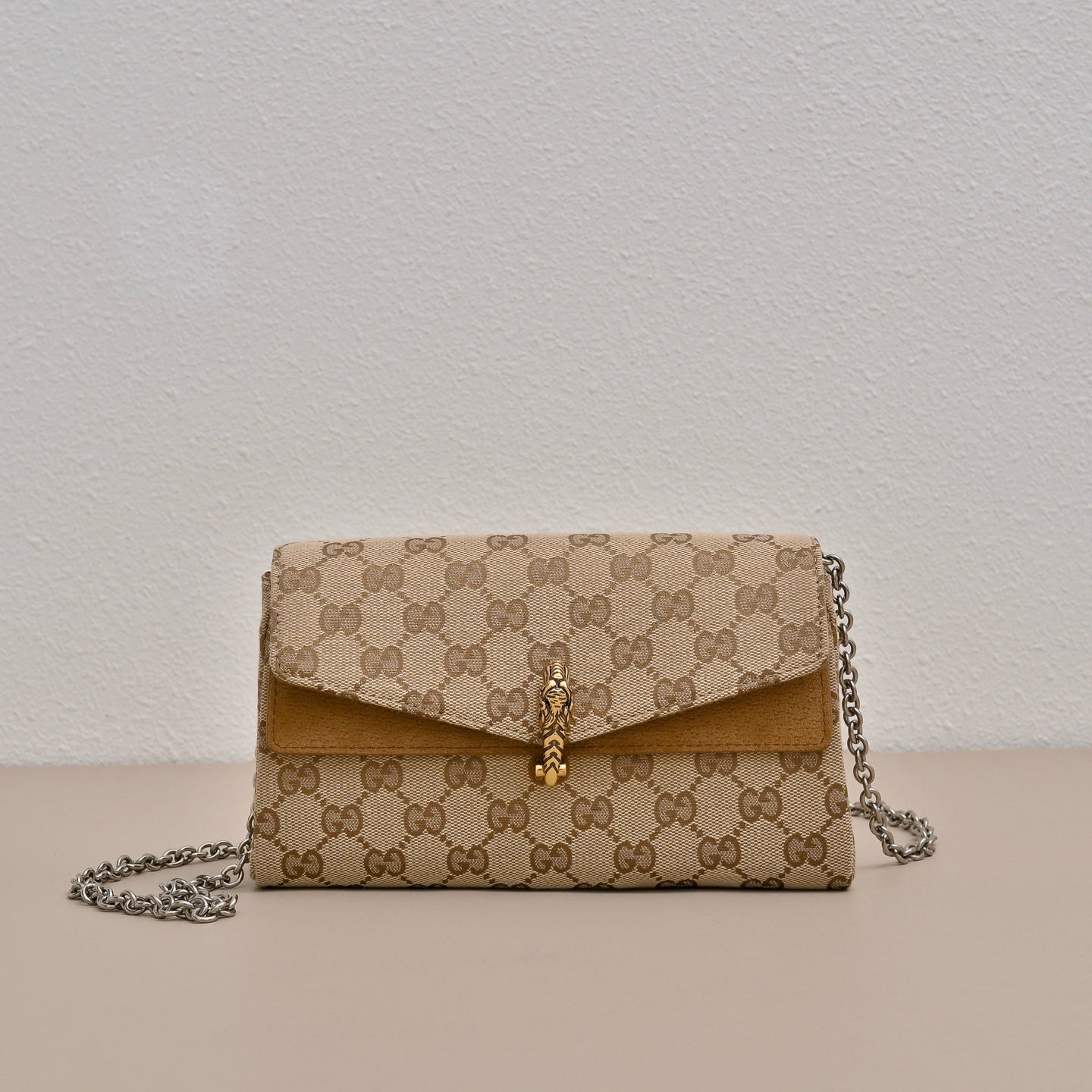 Gucci GG Dionysus Small Tiger Head Shoulder Bag
