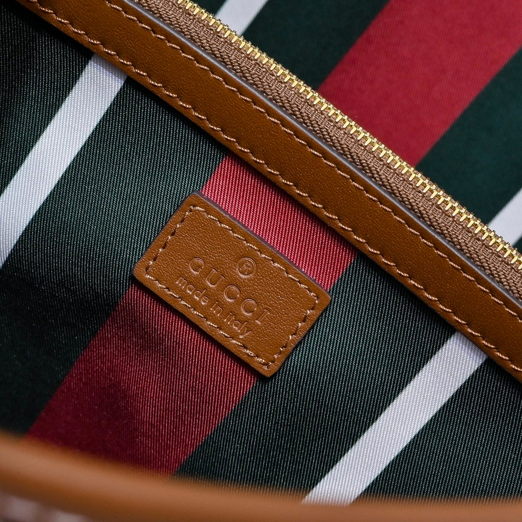 Gucci Emblem Bucket Bag