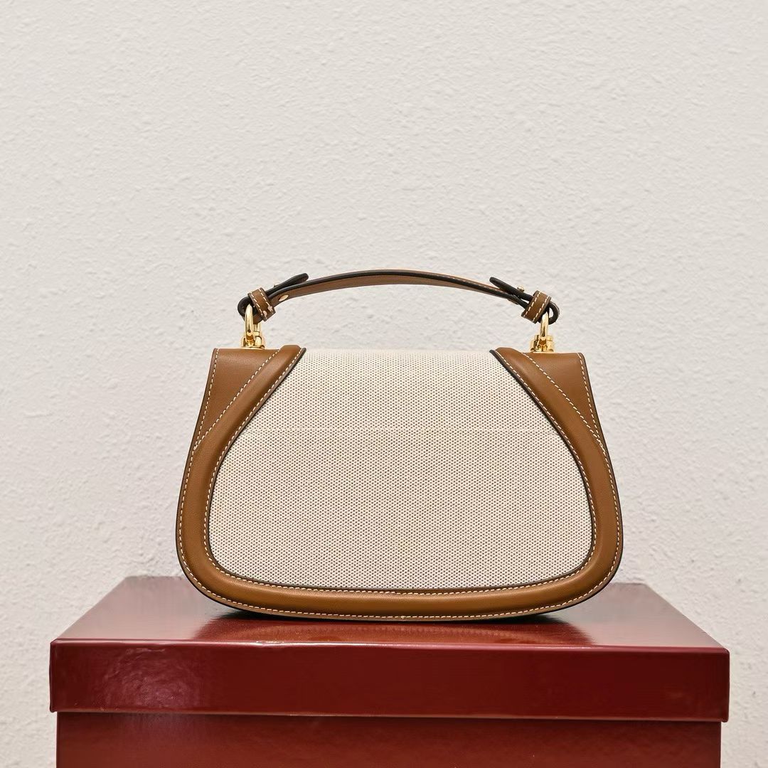Gucci Blondie Top Handle Bag – 815714