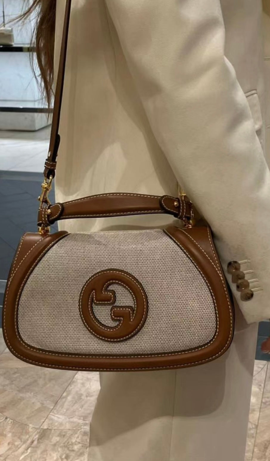Gucci Blondie Top Handle Bag – 815714