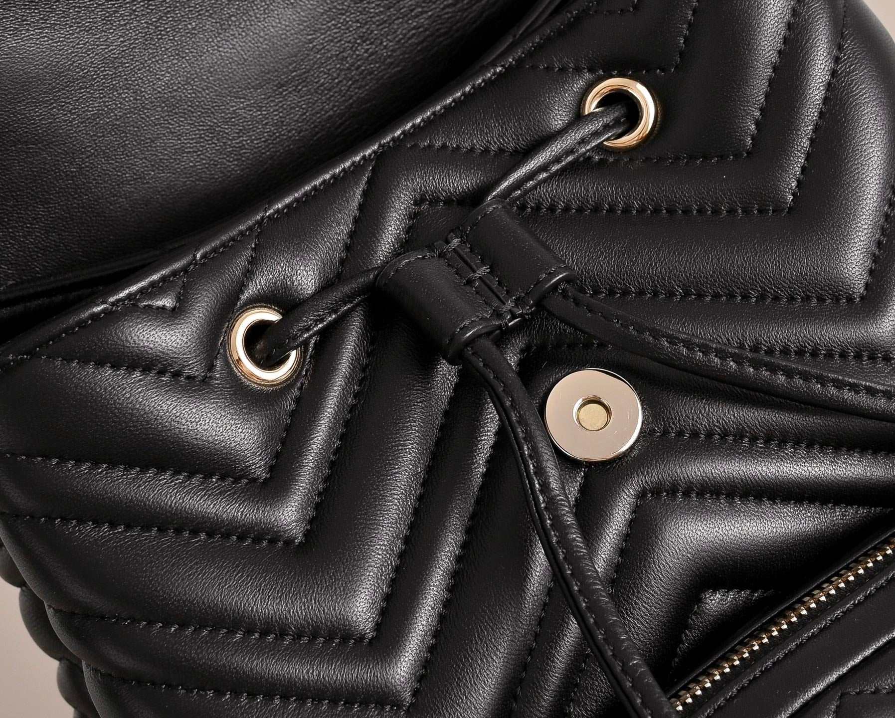 Gucci GG Marmont Backpack – 861878