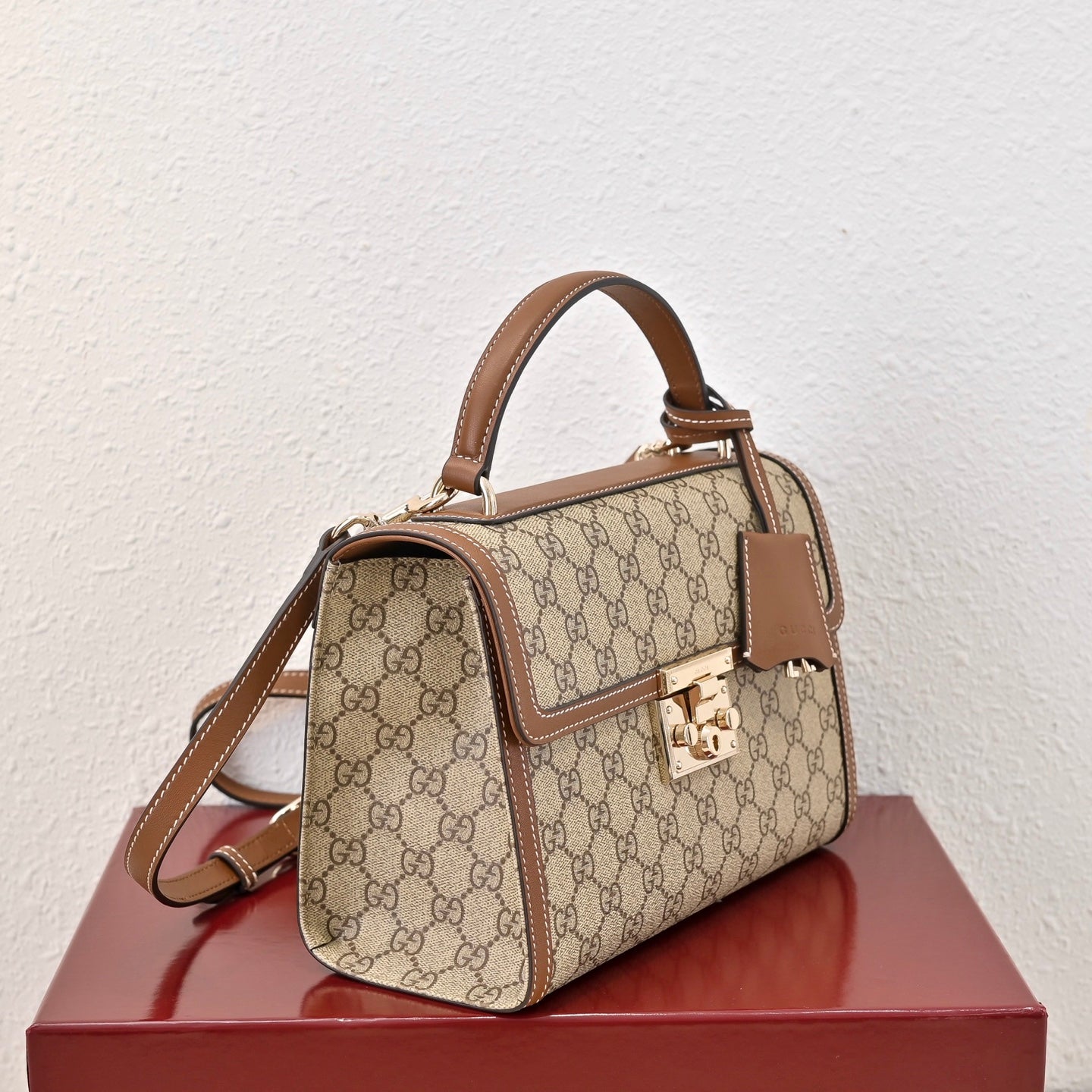 Gucci Padlock Medium Top Handle Bag – 838998