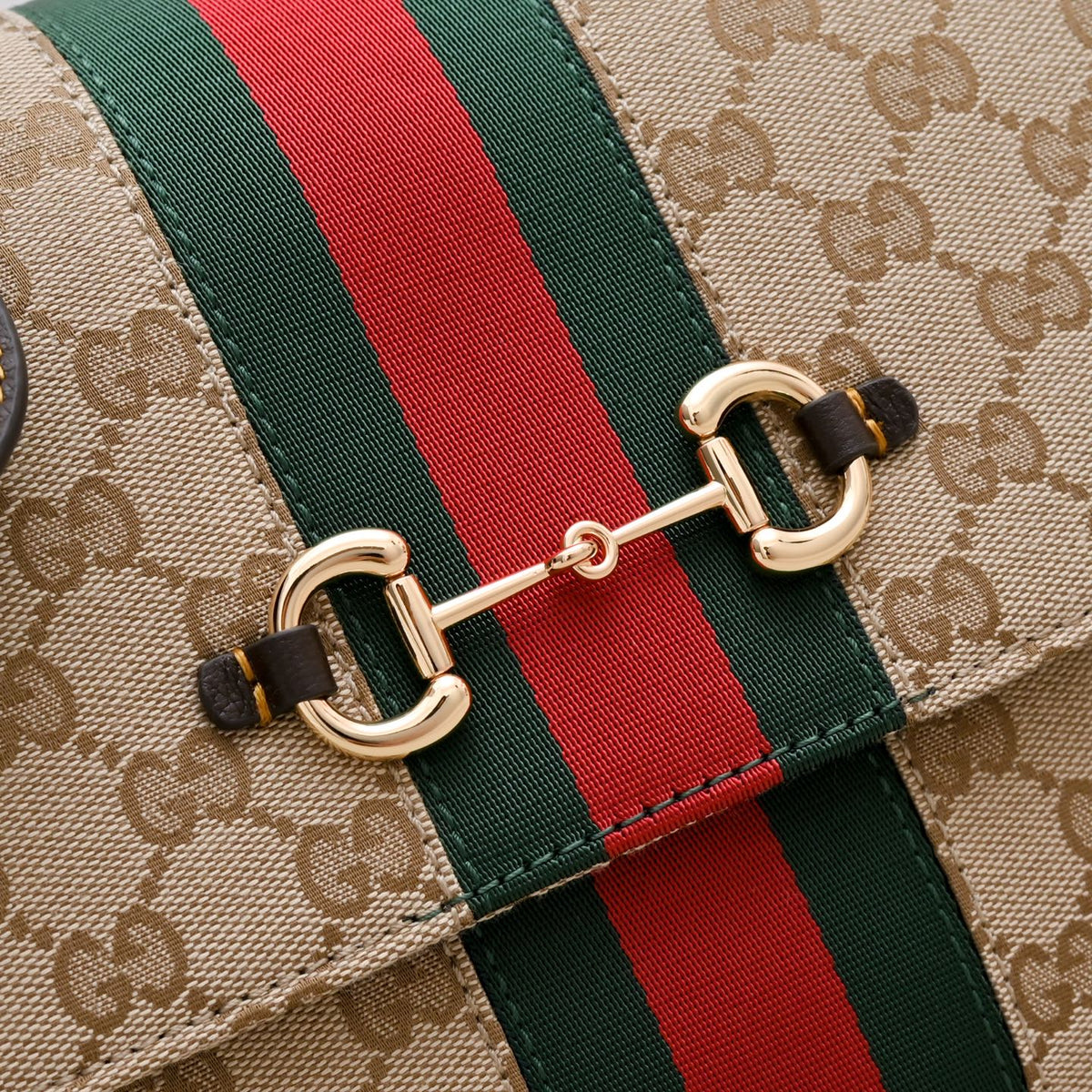 Gucci GG Paparazzo Medium Handbag – 875018