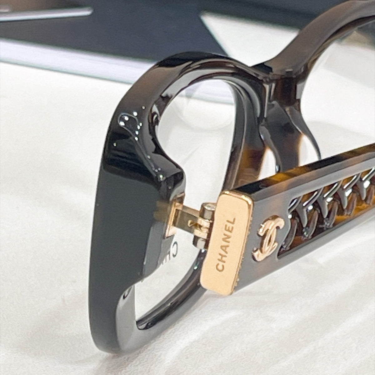 Chanel Sunglasses – CH3506