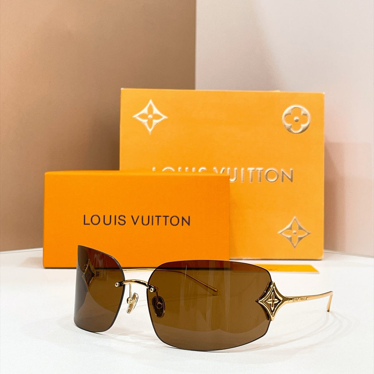 Louis Vuitton Sunglasses – Z3457U