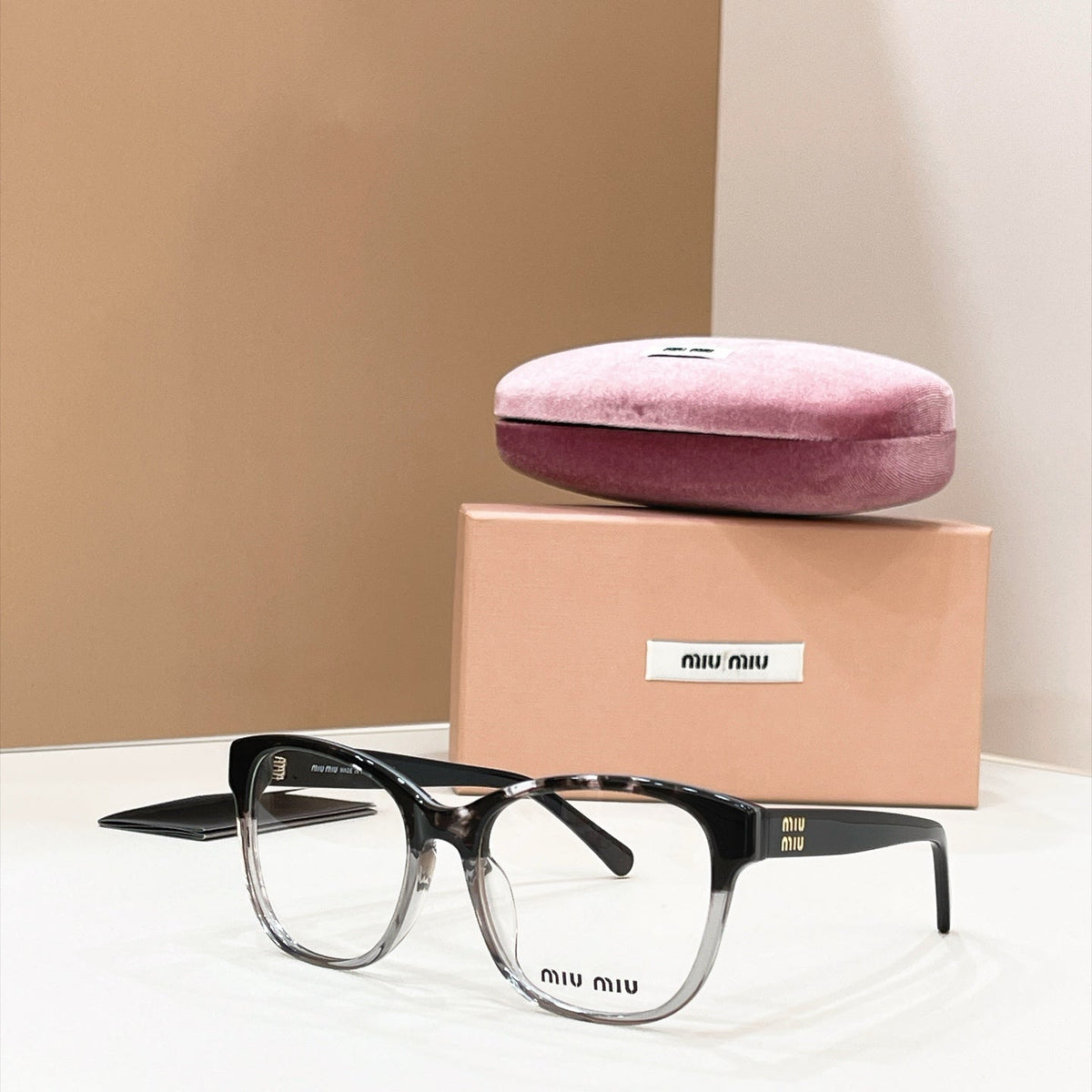 Miu Miu Sunglasses – MU 51X